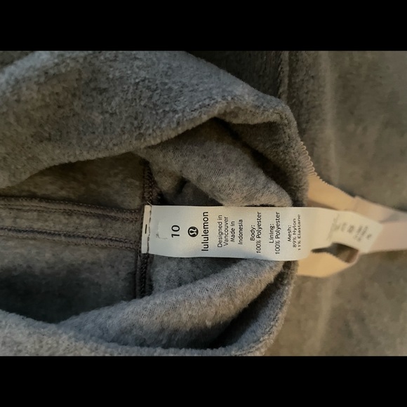 NWOT Lululemon grey soft fleece sweater Size 10 - Picture 2 of 5